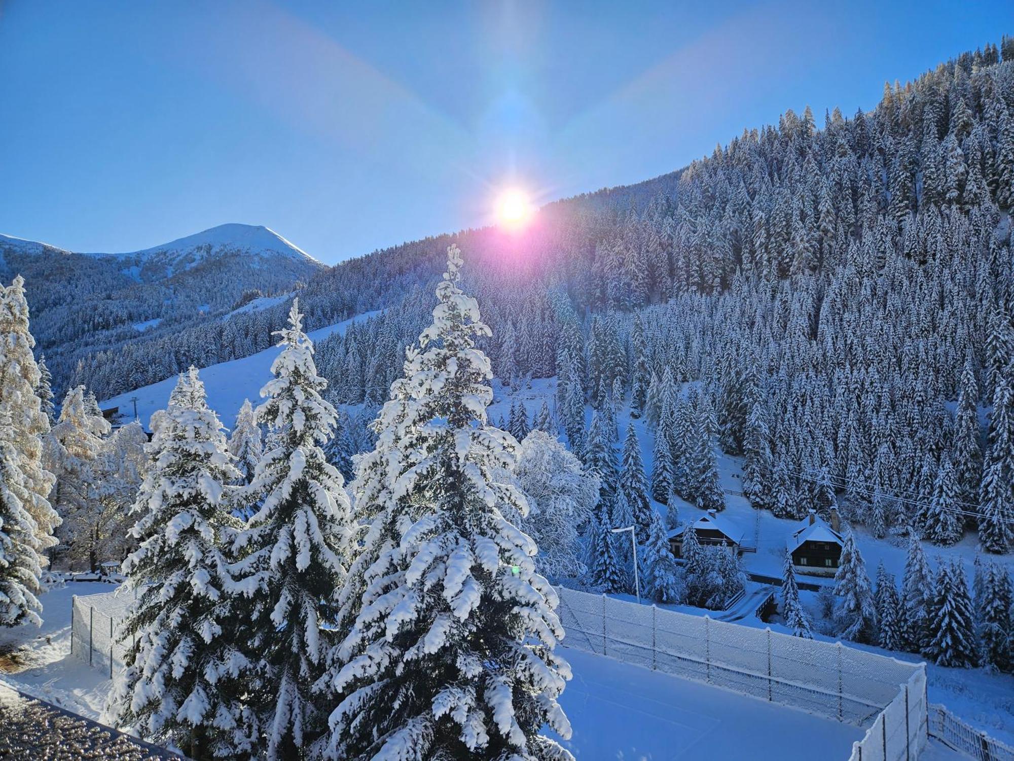 Kinder- Und Familienhotel Nockalm Innerkrems Buitenkant foto