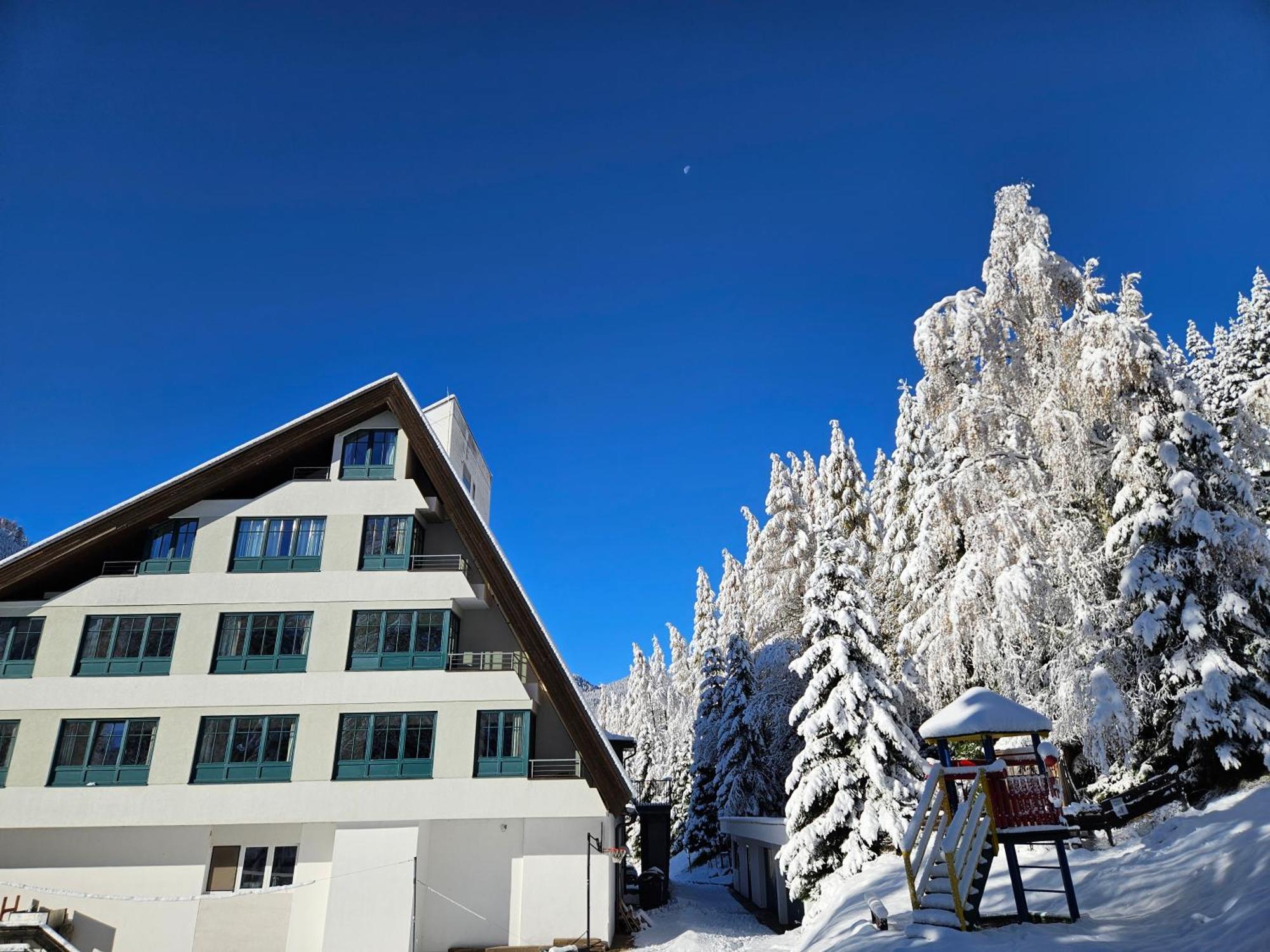 Kinder- Und Familienhotel Nockalm Innerkrems Buitenkant foto