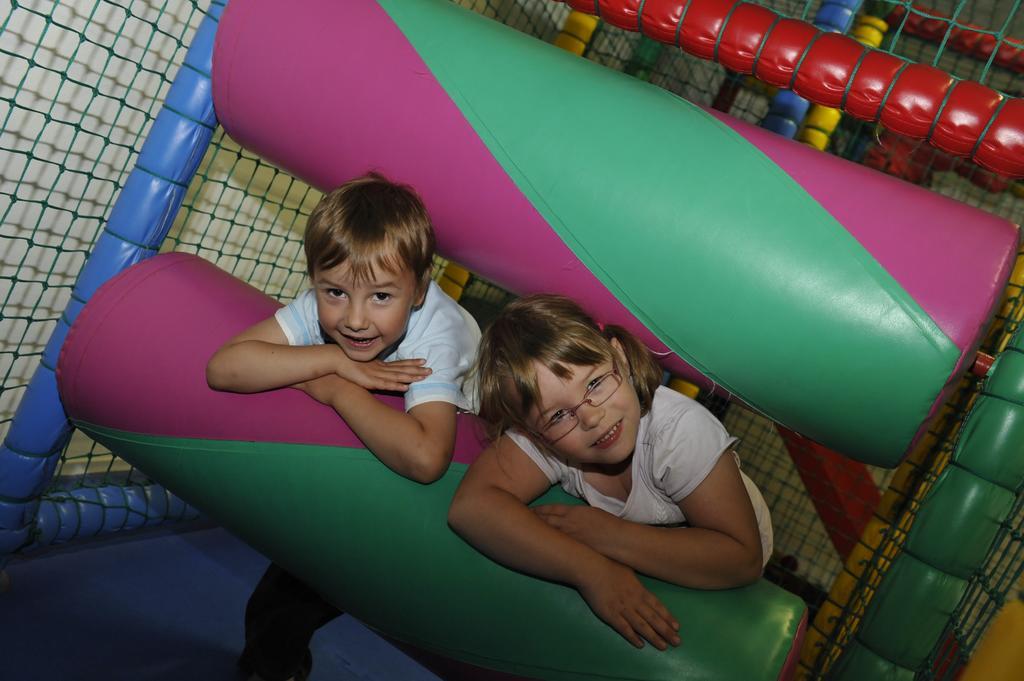 Kinder- Und Familienhotel Nockalm Innerkrems Buitenkant foto
